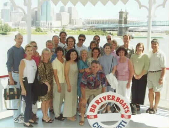 Group photo at the Cincinnati reunion in 2000.